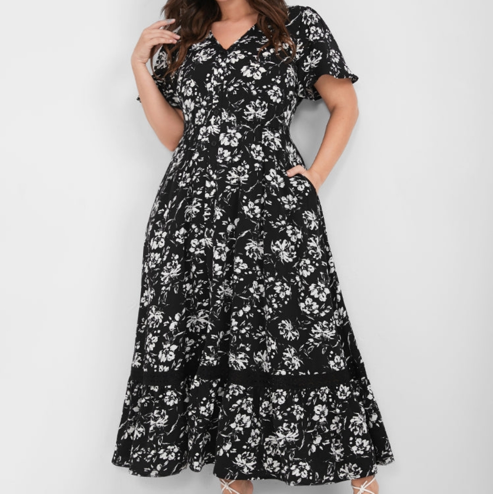 BLOOMCHIC Bloom Floral Fake Button Lace Pocket Ruffled Split Maxi Dress Black 14